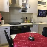 Eni & Dani Апартаменты Пула