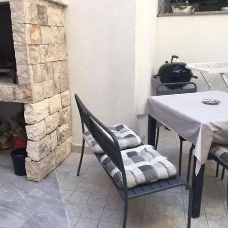 Eni & Dani アパート *