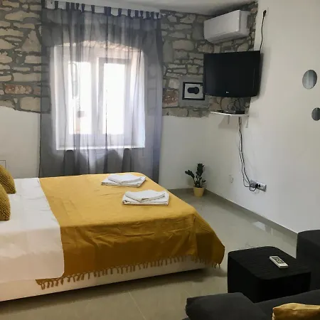 Eni & Dani Apartman Póla