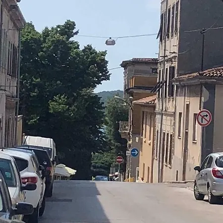 アパート Eni & Dani *