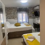 Διαμέρισμα Eni & Dani Πούλα