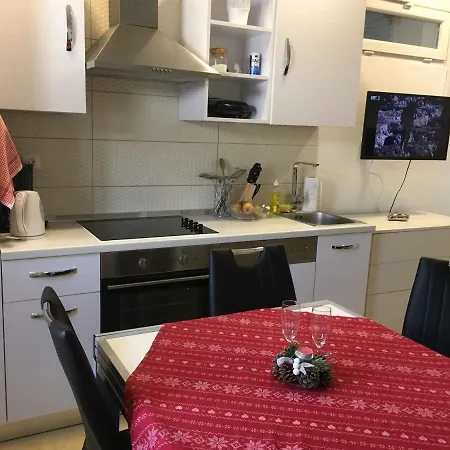 Eni & Dani Διαμέρισμα Πούλα